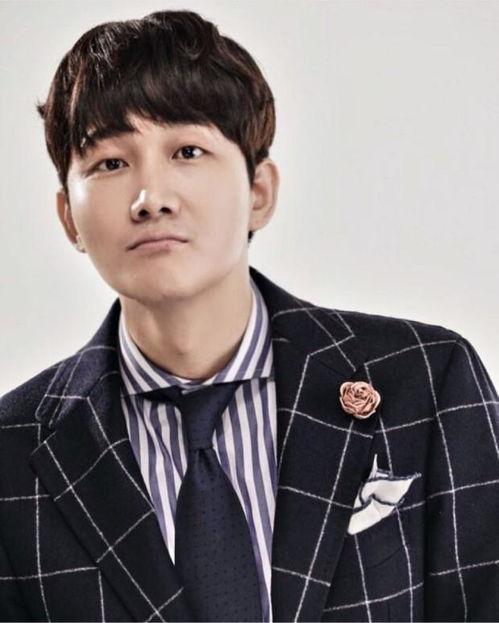 韩国搞笑男艺人,揭秘韩国搞笑男艺人的魅力与搞笑瞬间