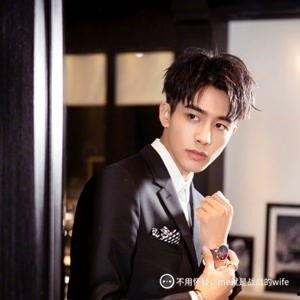 宋威龙个人资料身高,阳光帅气，魅力四溢的青春偶像